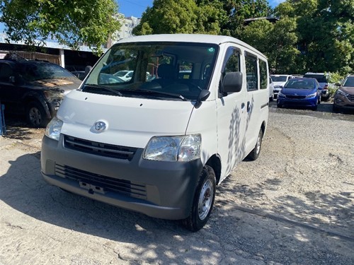jeepetas y camionetas - Toyota Lite- ACE 2017 Recién importada Nueva ✔️