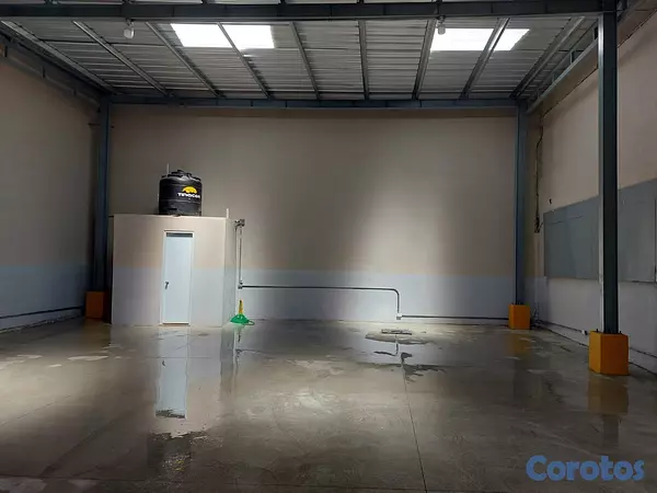 oficinas y locales comerciales - Nave Industrial en Renta en Herrera, Santo Domingo 4