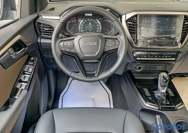 jeepetas y camionetas - Isuzu DMAX LSE 8