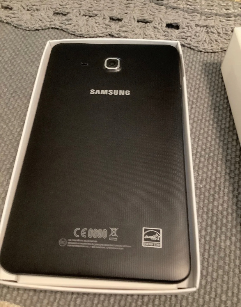 celulares y tabletas - Samsung Galaxy Tab A Tablet SM-T280 negra precio  0
