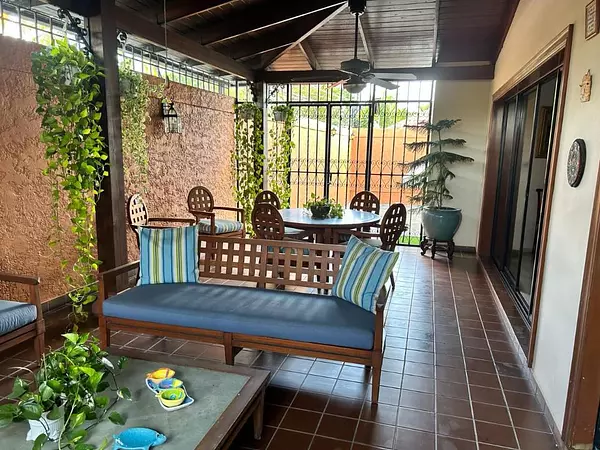 casas - Casa en ARROYO HONDO 4