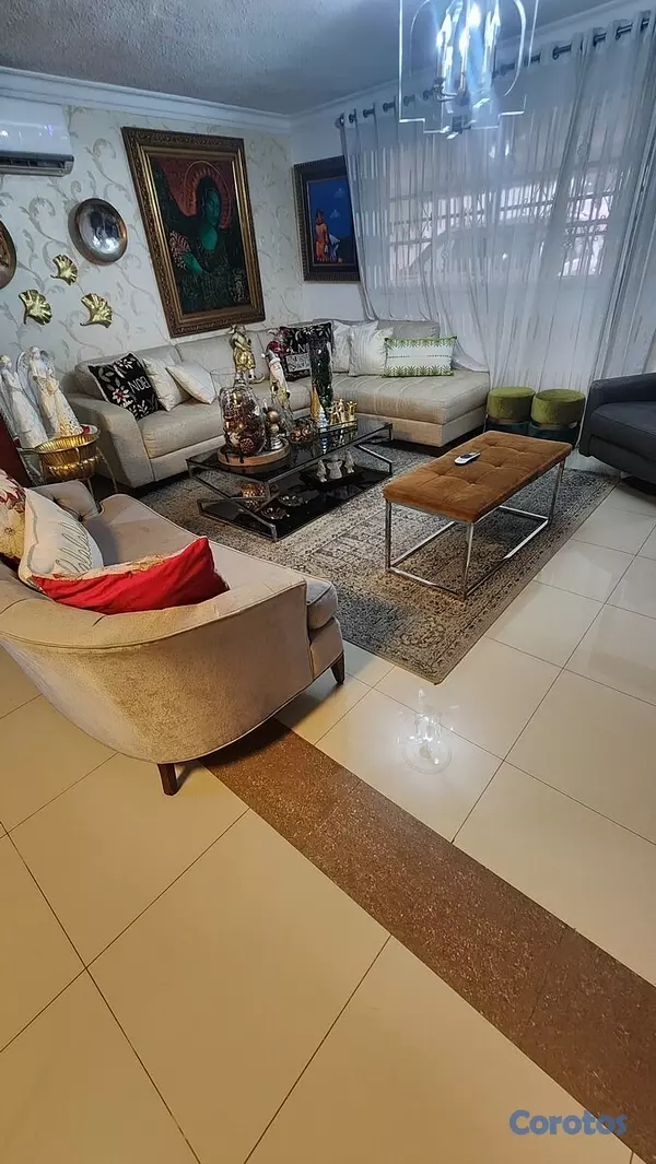 casas - Amplia Casa en Venta – Los Restauradores 2