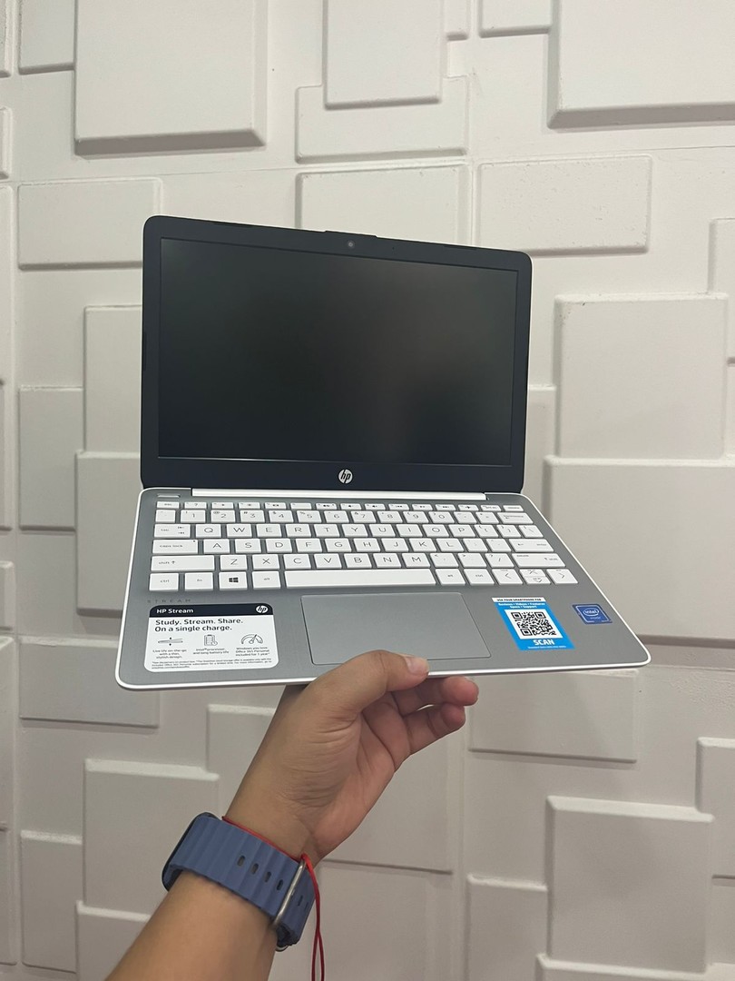 celulares y tabletas - HP Stream Laptop Nueva 1