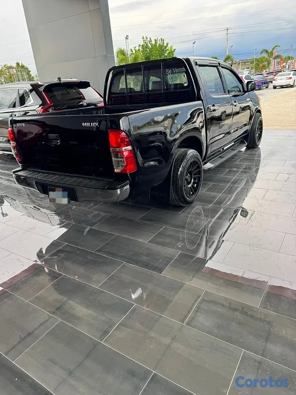 jeepetas y camionetas - Toyota hilux 2008 9