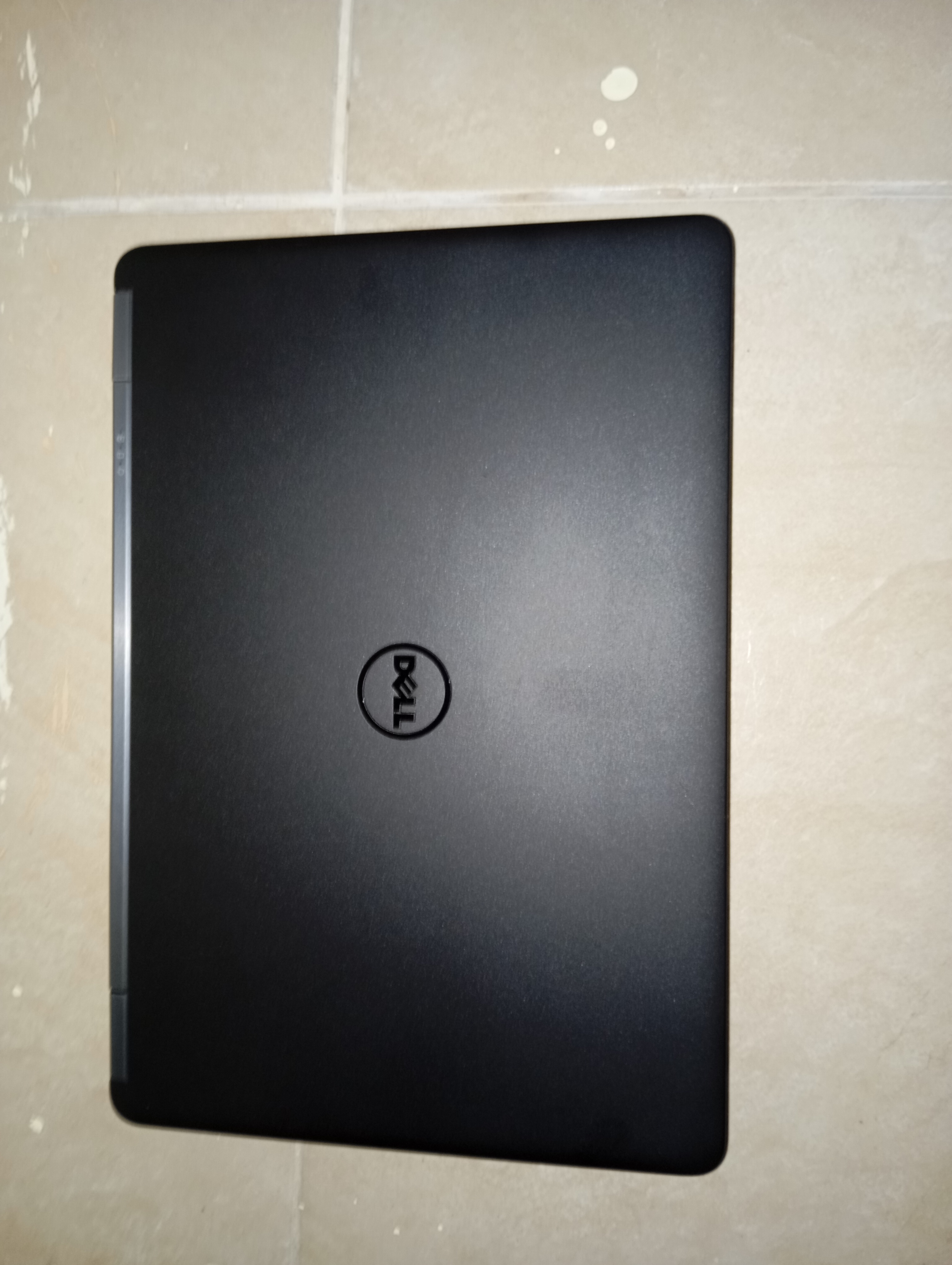 computadoras y laptops - contiene cargador. 3