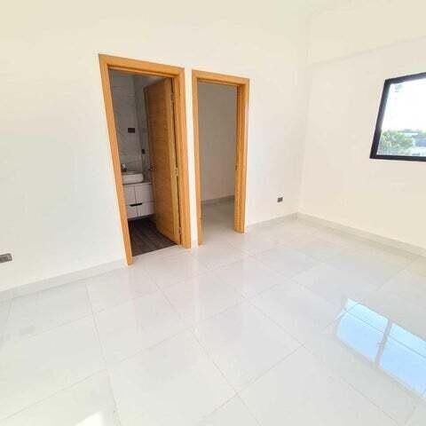 apartamentos - Apartamento en venta #24-177 de 3 hab, cuarto de servicio, balcón, gimnasio. 7