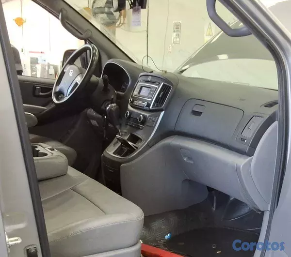 otros vehiculos - HYUNDAI GRAND STAREX 2021 GRIS 7