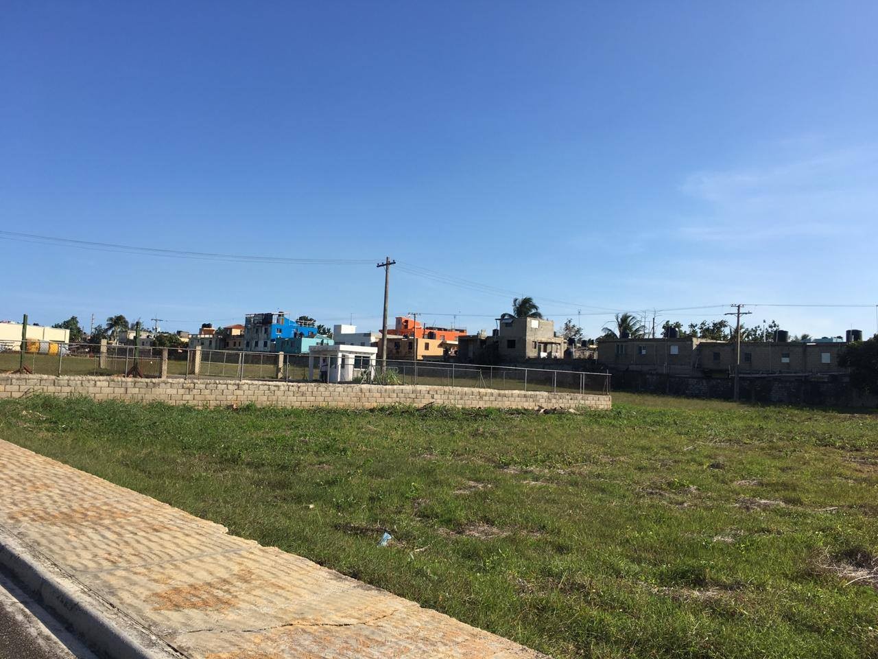 solares y terrenos - Vendo Solar para uso comercial y residencial en la Calle Progreso (San Isidro)