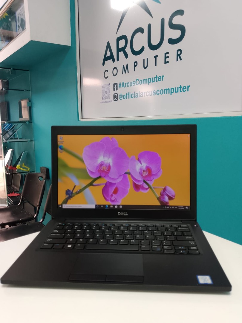computadoras y laptops - Laptop, Dell Latitude 7290 / 8th Gen, Intel Core i5 / 8GB DDR4 / 256GB SSD
