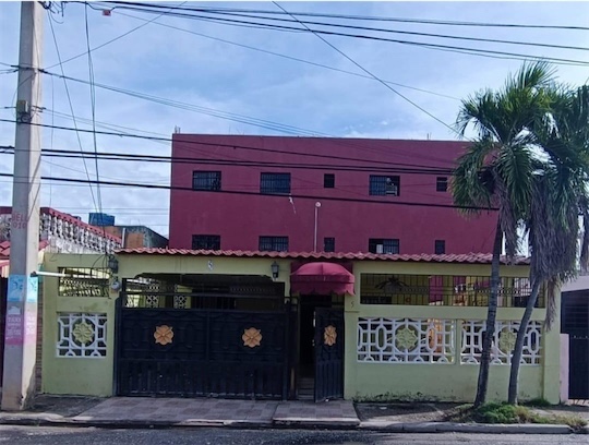 casas - De oportunidad vendo casa📍 Bello Campo, av. Charles de Gaulle SDE
