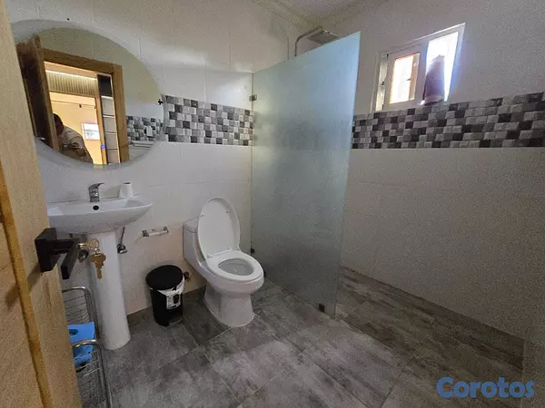 casas - Hermosa Casa remodelada de 2 niveles en San Miguel 6