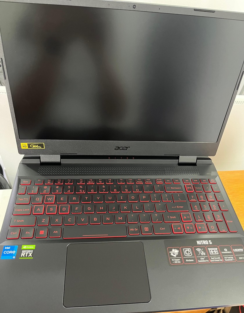 computadoras y laptops - Acer Nitro 5 15.6" i5 12va Gen. 512gb SSD * 16gb RAM * RTX3050TI  SELLADA 3