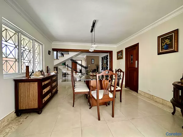 casas - ✨ Tu hogar ideal en Mirador del Este, E.L 5