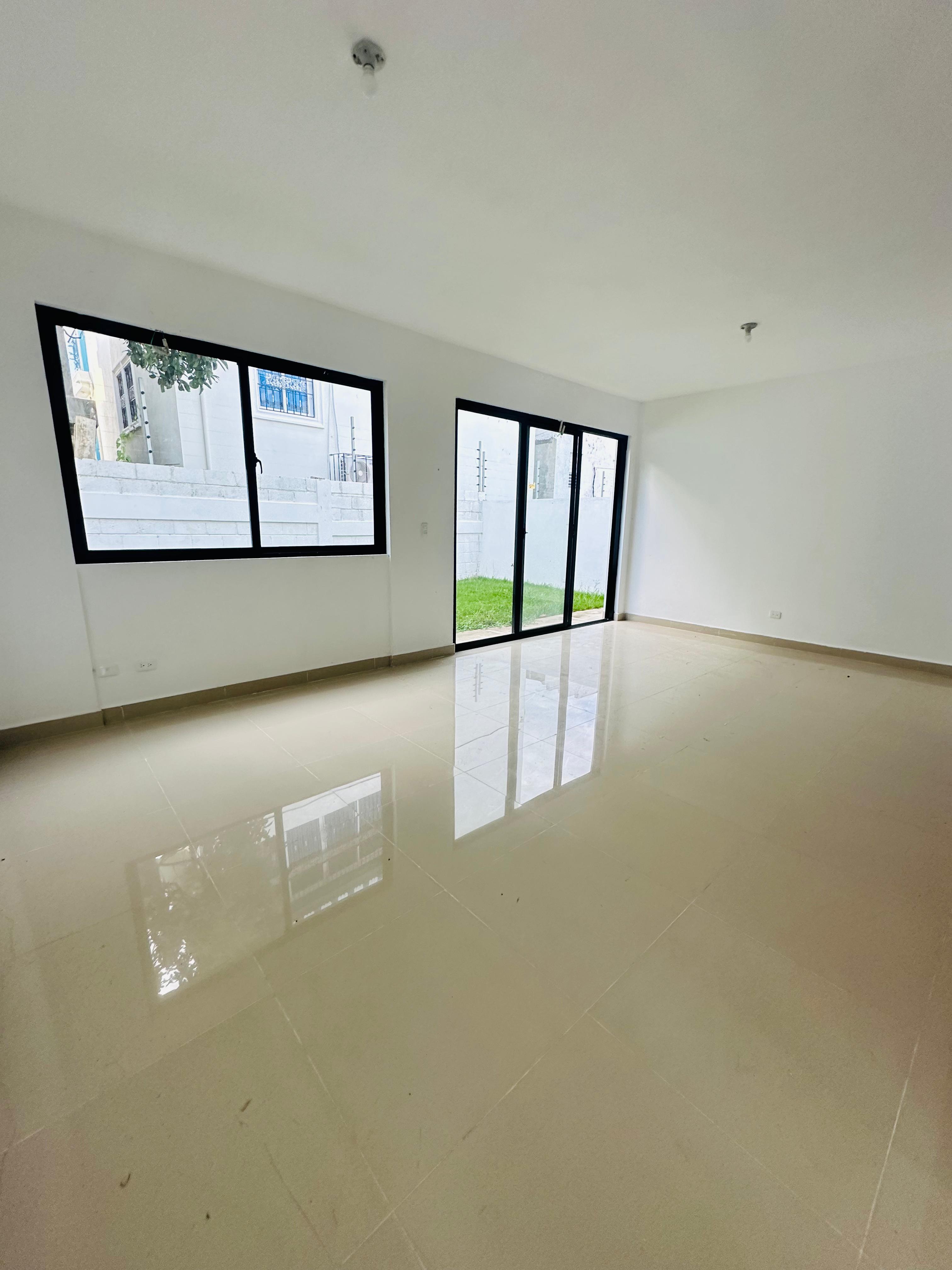 casas - CASA EN VENTA EN SANTIAGO.