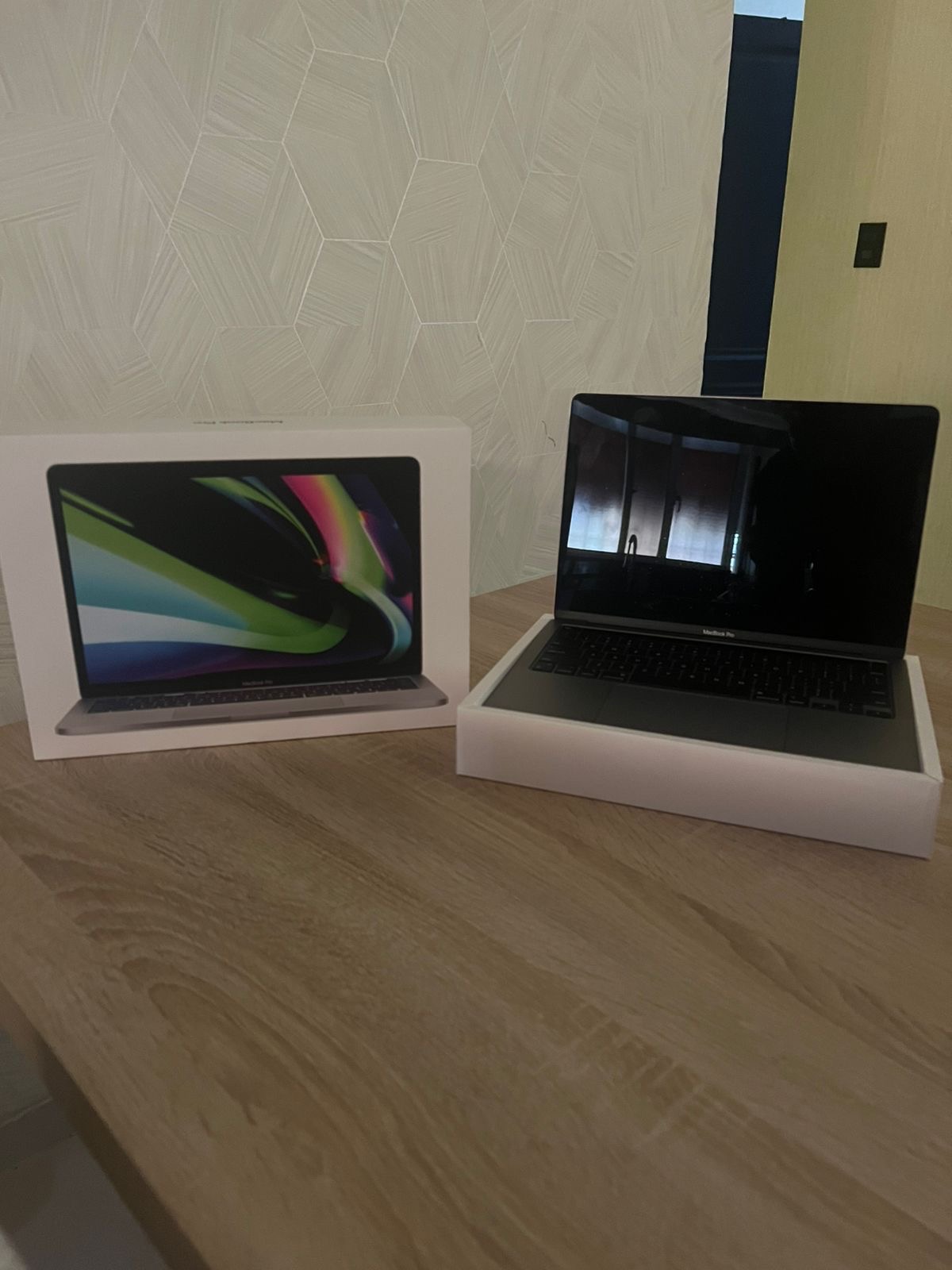 computadoras y laptops - Macbook Pro 2022 M2 6