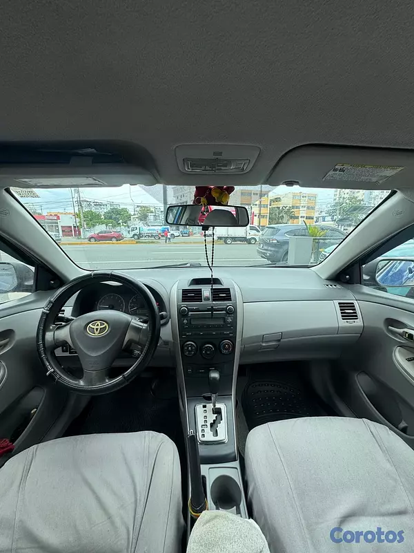 carros - Toyota Corolla LE 2010 4