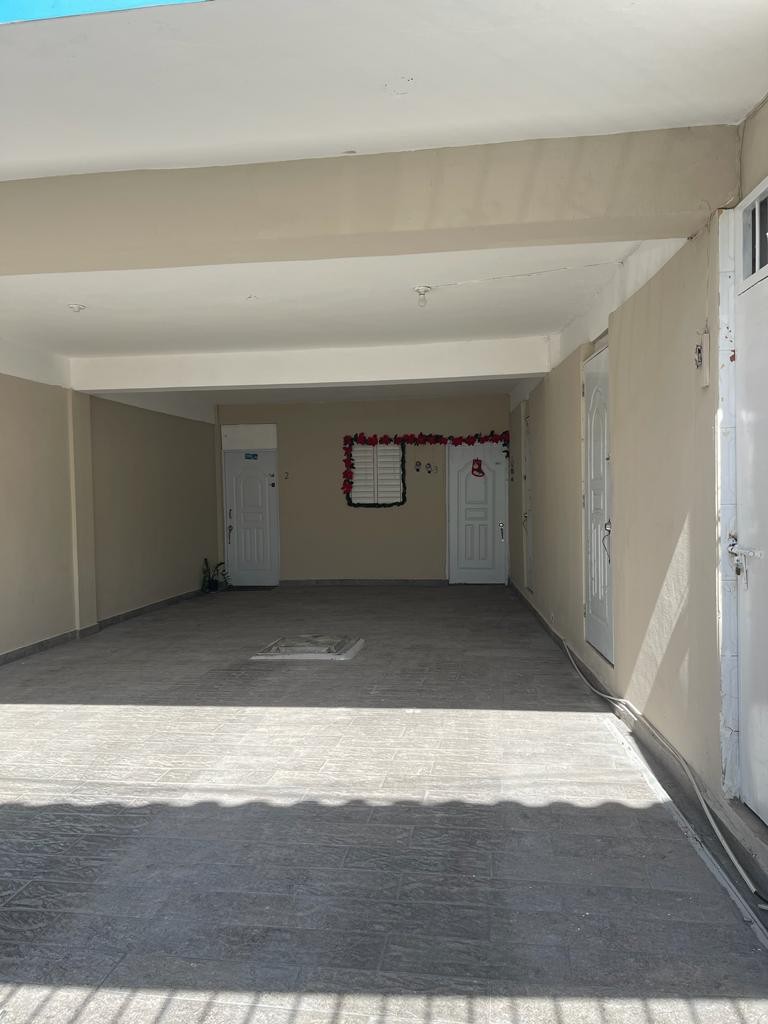 otros inmuebles - Atención inversionistas Vendo edificio de apartamentos en Gurabo recien remodela 4