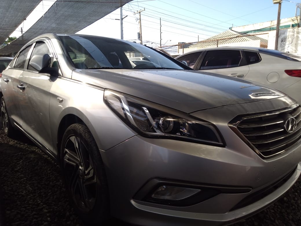 carros - HYUNDAI SONATA LF 2017 GRISDESDE: RD$ 675,100.00 0