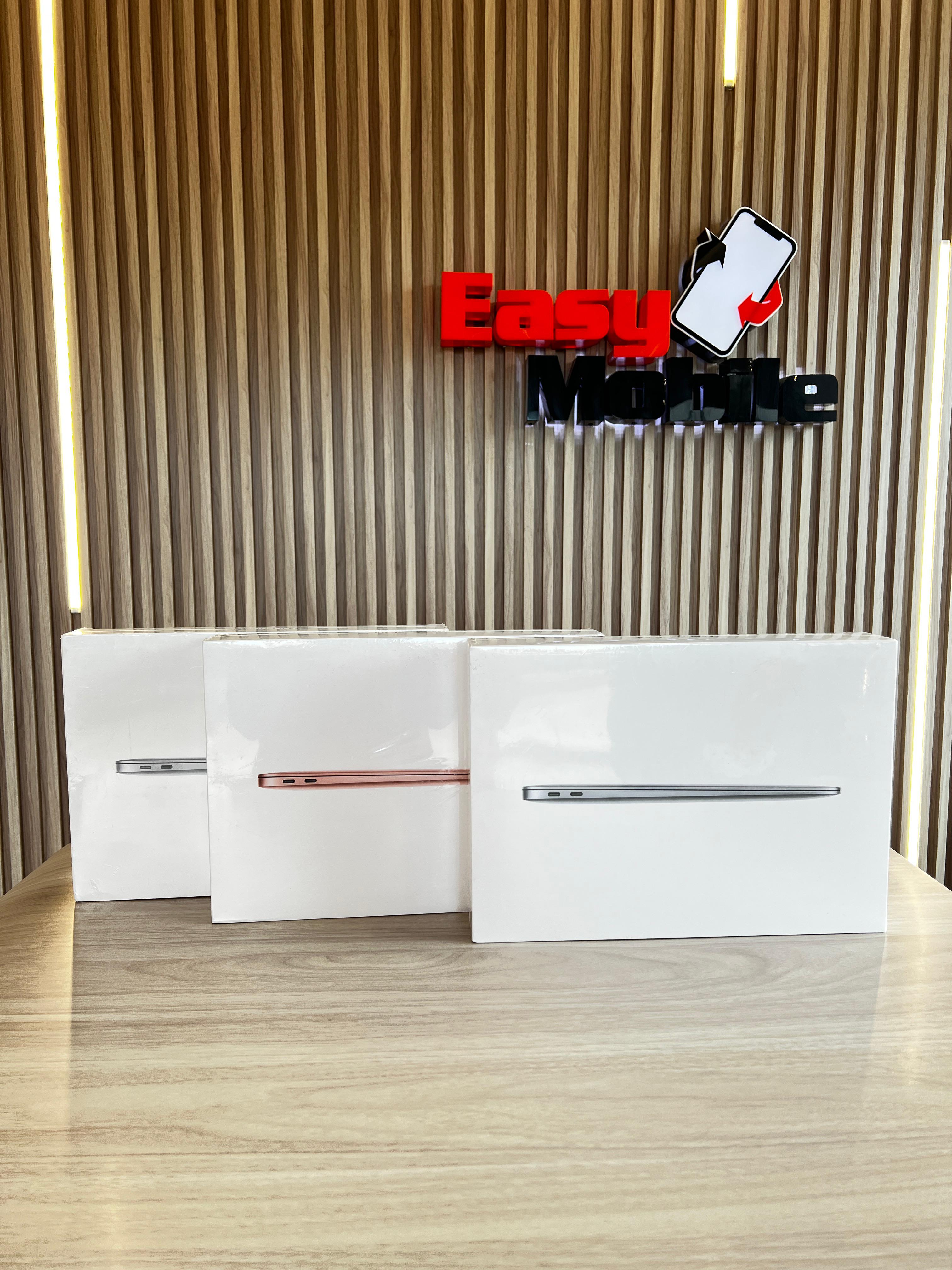 computadoras y laptops - MACBOOK AIR M1 13'' 8GB RAM 256GB SSD SELLADA 