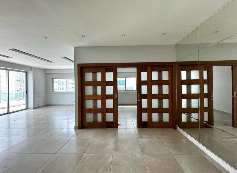 apartamentos - Alquiler de Apartamento en Naco Vacio  3
