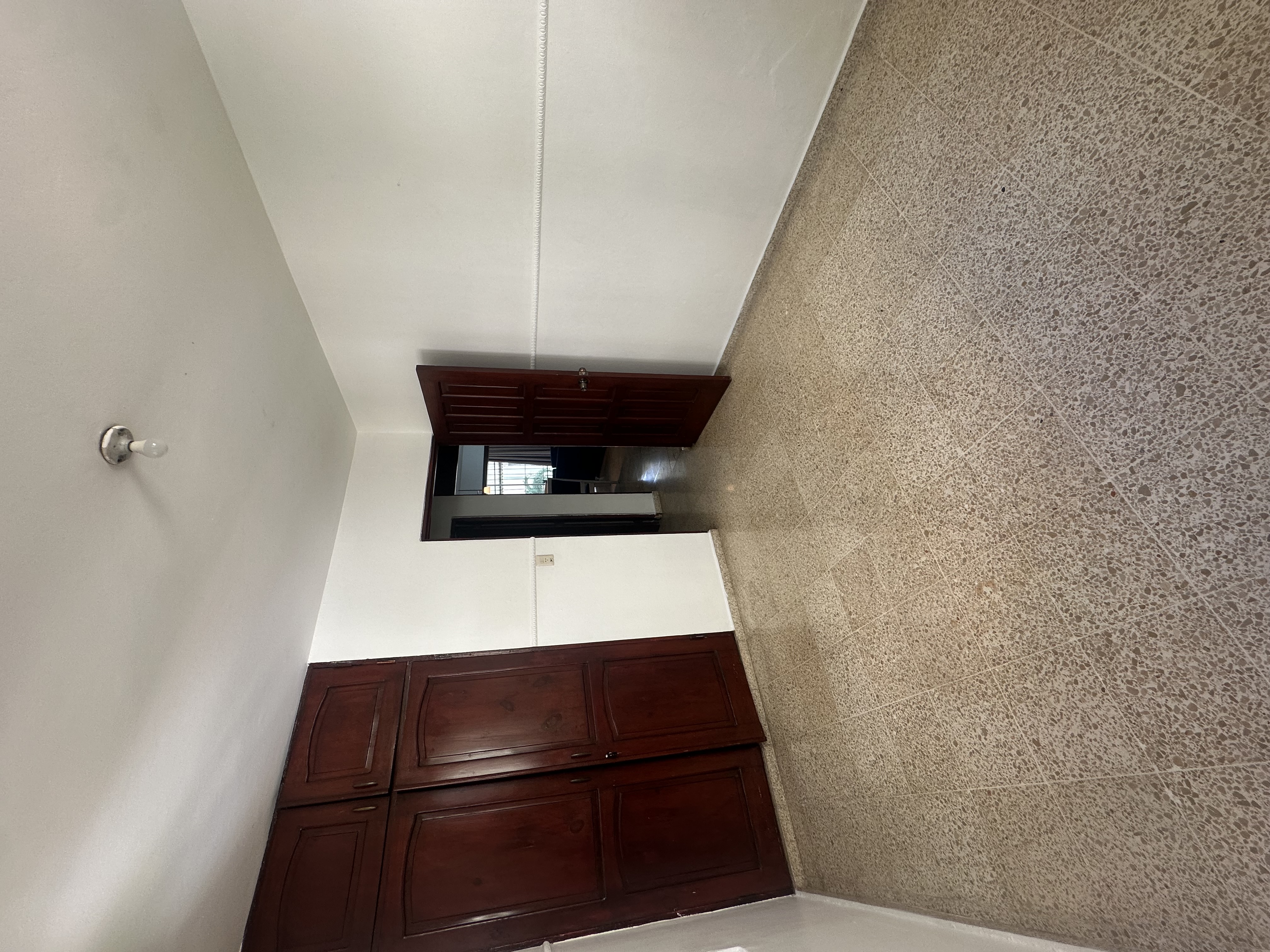 apartamentos - Venta  de oportunidad en la zona universitaria  4