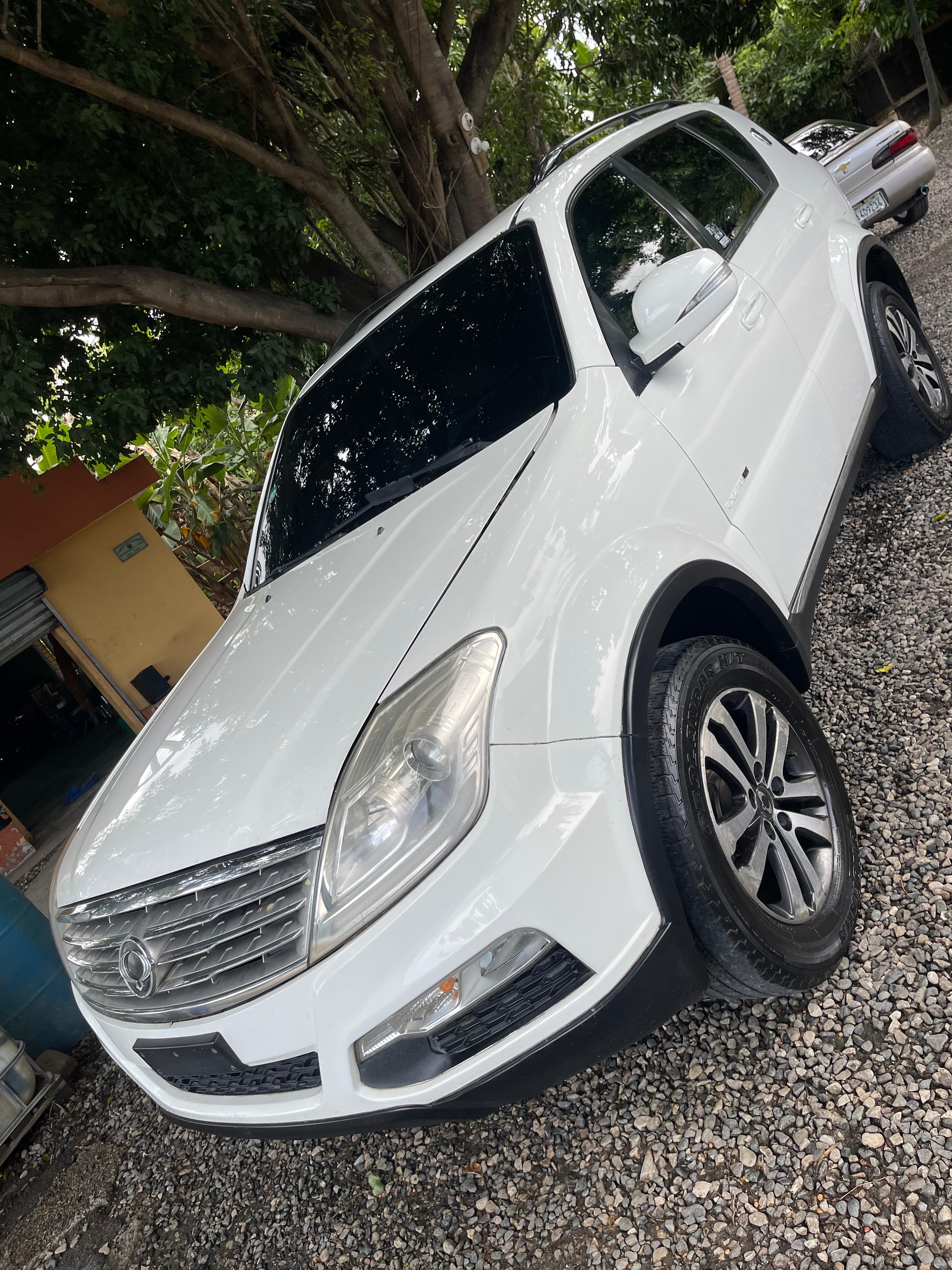 jeepetas y camionetas - Ssangyong Rexton W 2013