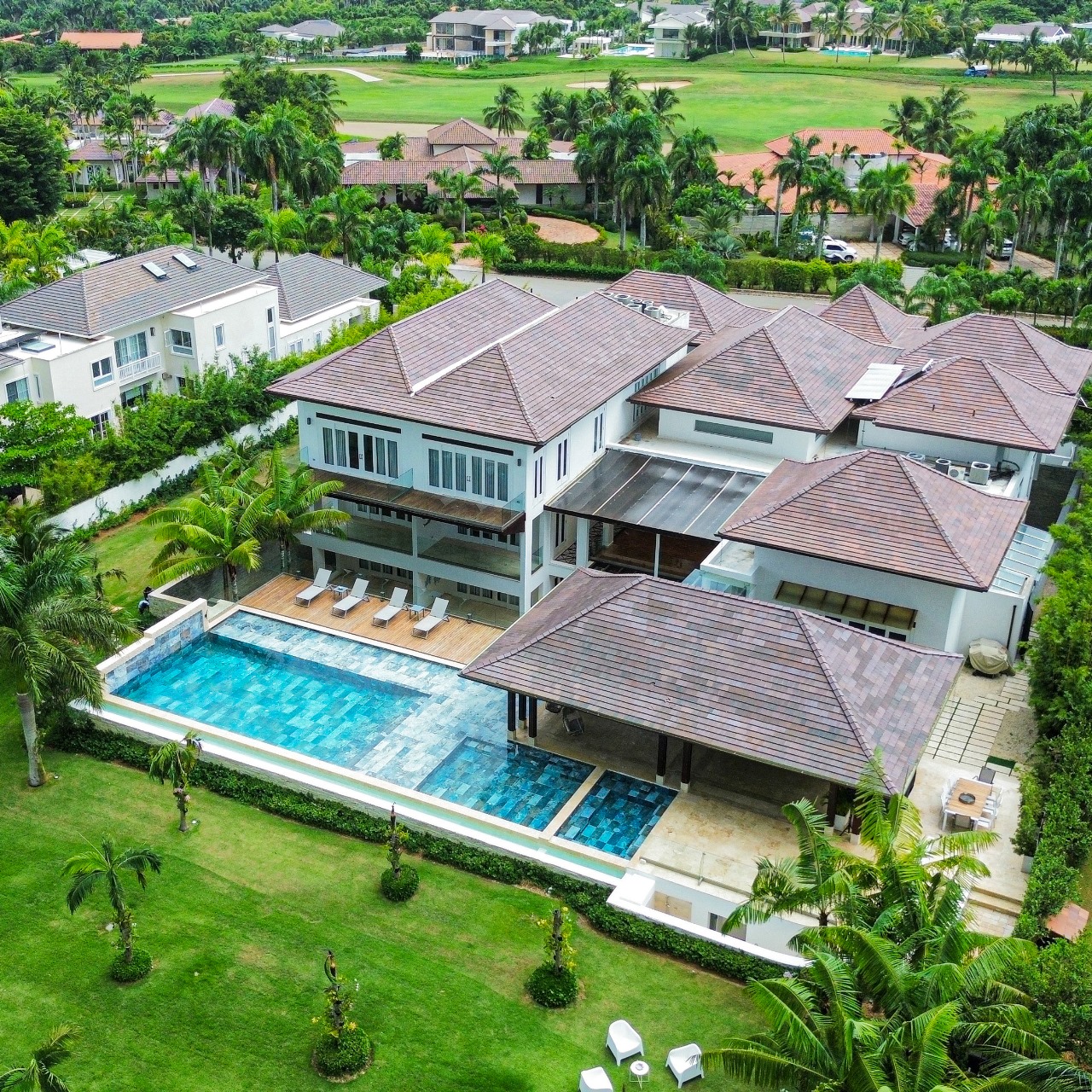 casas vacacionales y villas - Se vende Hermosa villa Ubicada en Casa de Campo 0