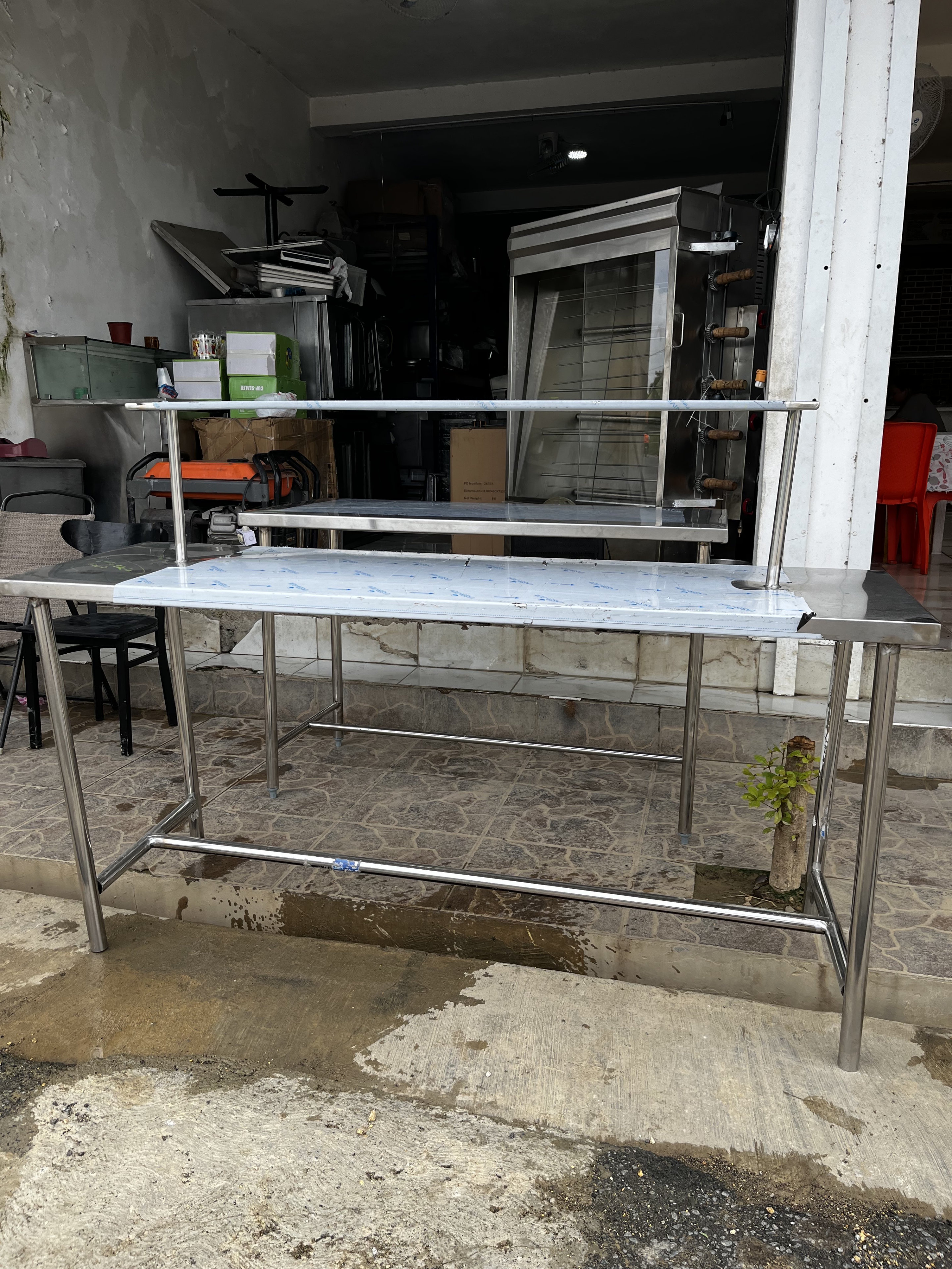 equipos profesionales - Mesa de trabajo en acero inoxidable calibre 16 (Robusto) 1