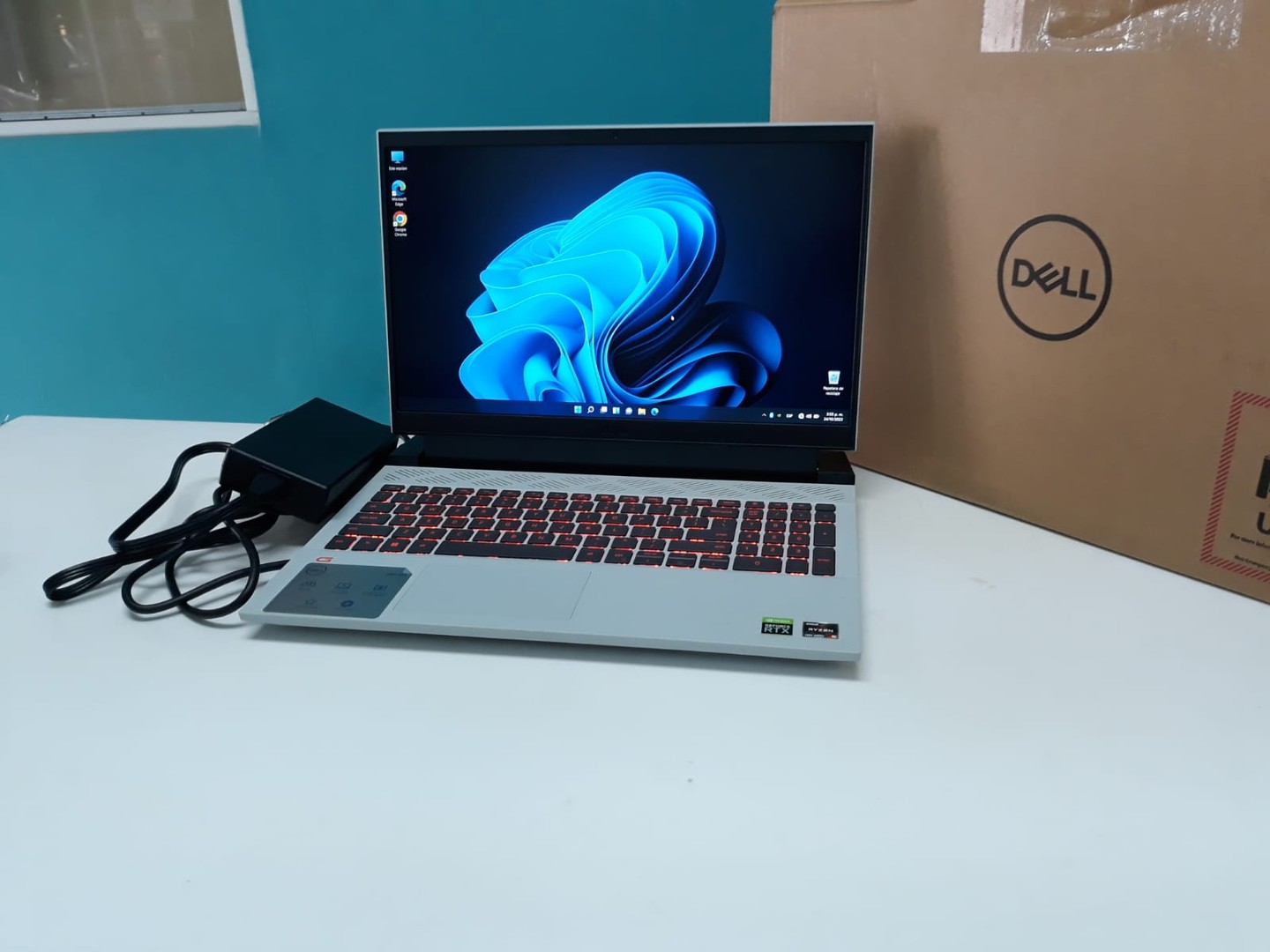 computadoras y laptops - `Laptop, Dell G15 5525 / 12th Gen, AMD Ryzen 5 6600H With Radeon Graphics / 16GB