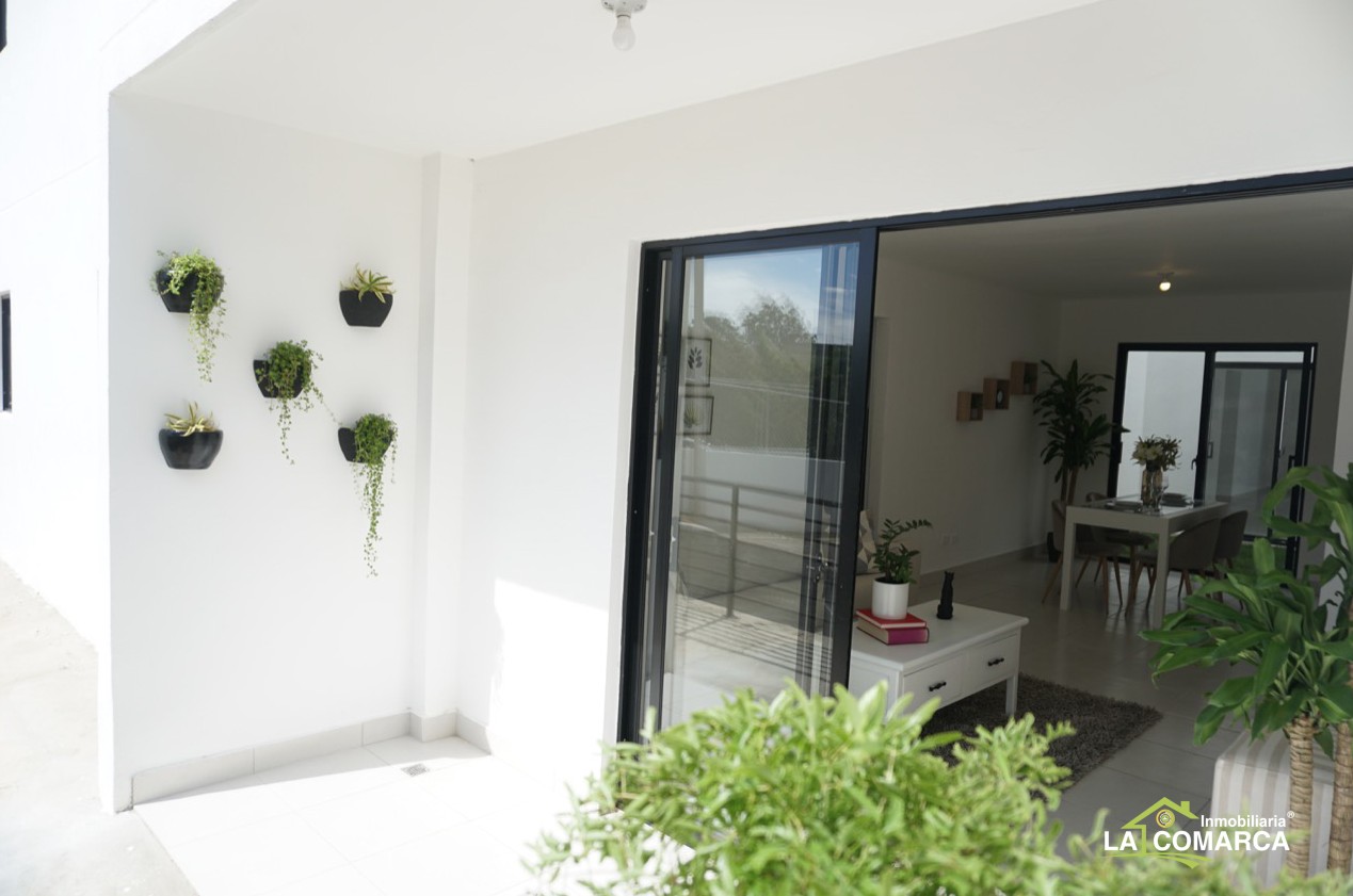 apartamentos - SE VENDE SEGUNDO NIVEL EN AVE. HISPANOAMERICANA 5