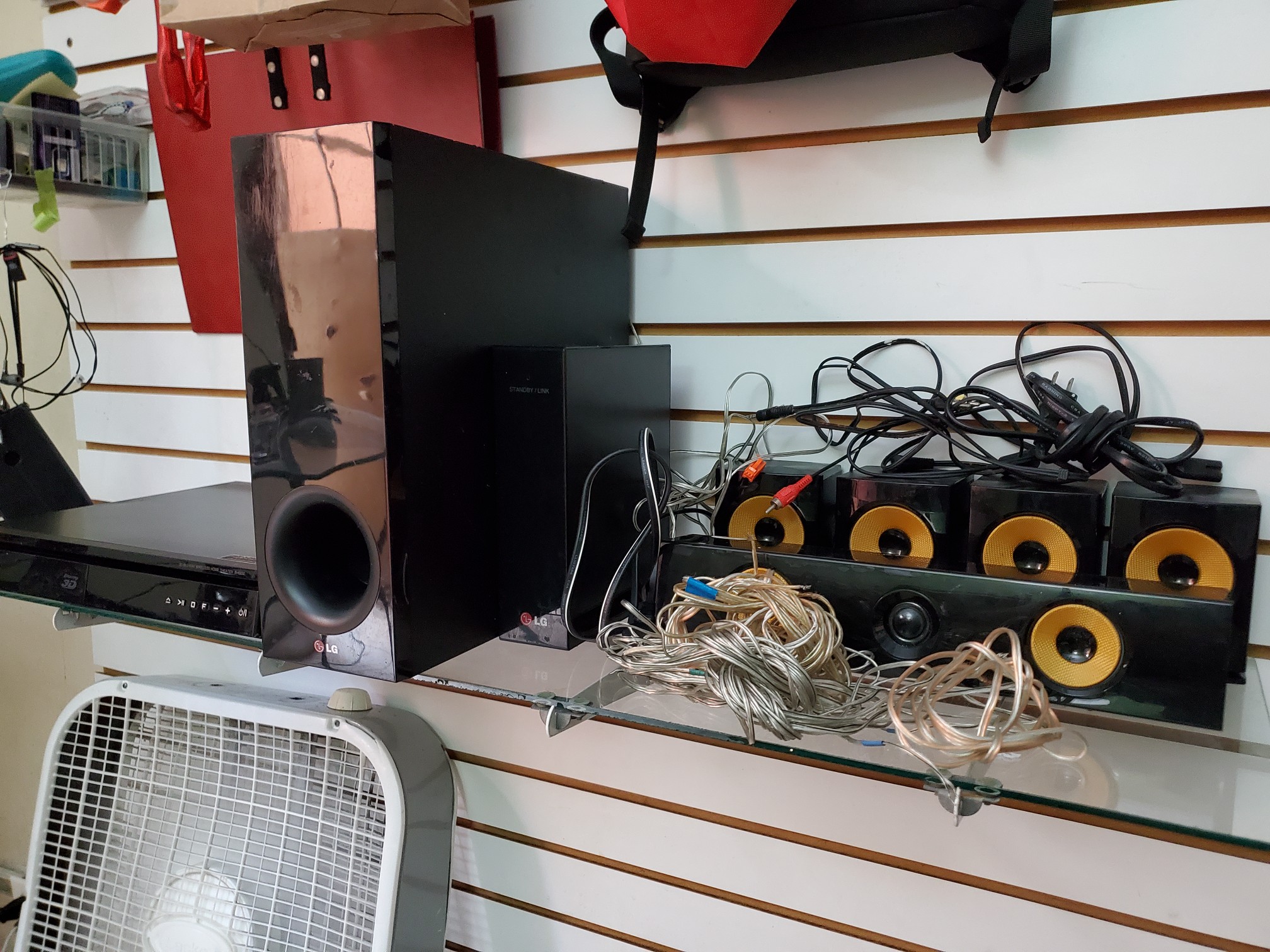 accesorios para electronica - LG Home Theater 5.1 se queda en "please wait" (todo funciona menos el software)