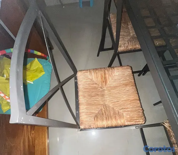 decoración y accesorios - Comedor de IKEA con 6 sillas y una lámpara  3