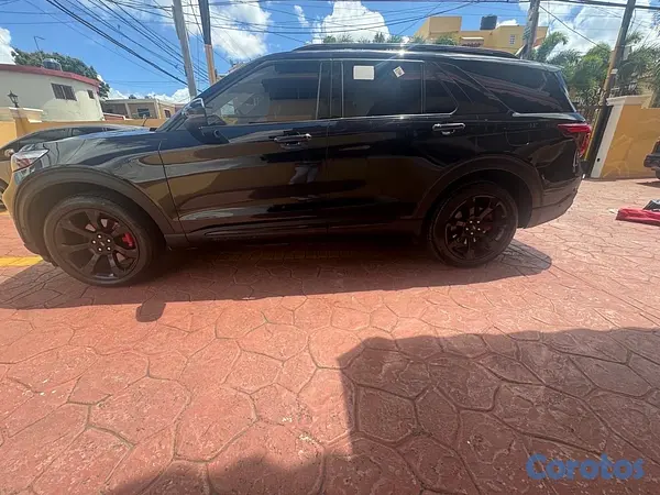 jeepetas y camionetas - Ford Explorer ST 2020
 3