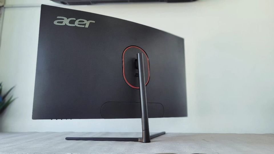 computadoras y laptops - MONITOR ACER CURVO GAMER 2K,165HZ, 1MS , Panel VA 1