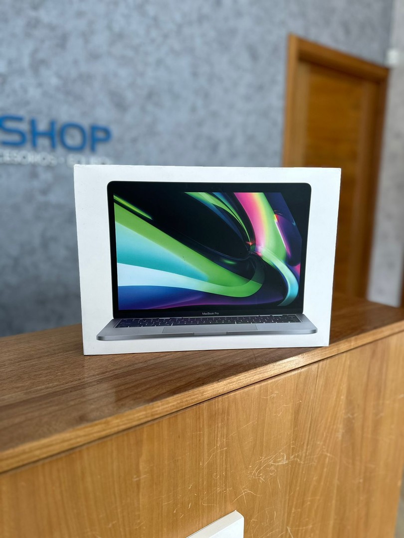 computadoras y laptops - MACBOOK PRO M2 256 GB 8 GB RAM SELLADA
(SOMOS TIENDA) 0