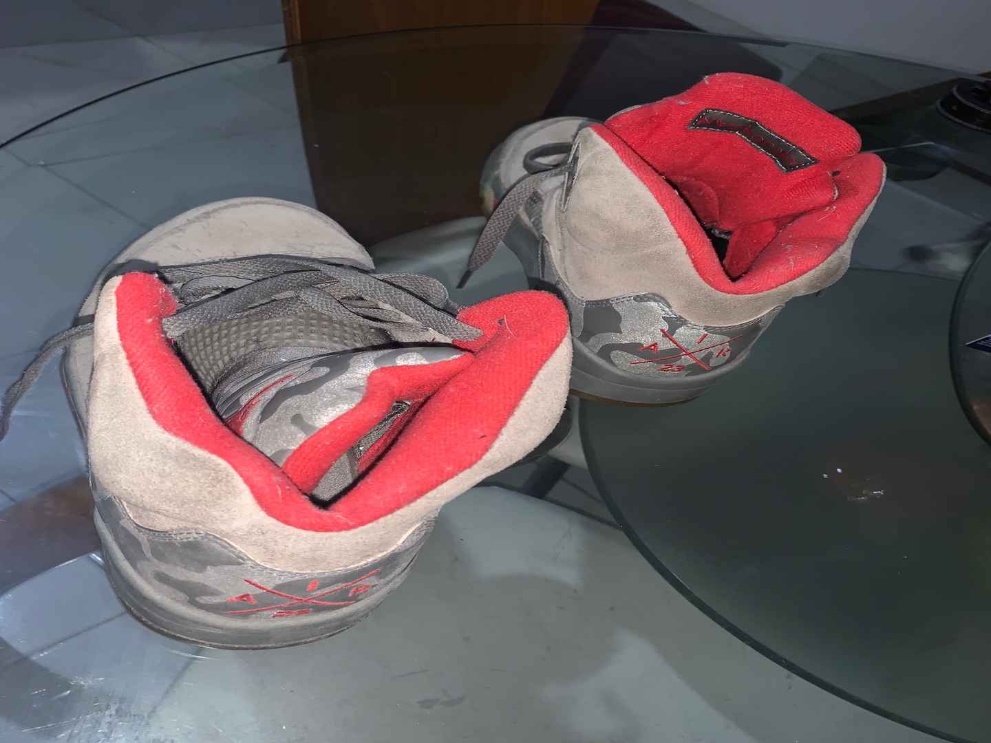 zapatos para hombre - Nike Air Jordan 5 camuflaje retro talla 9 4