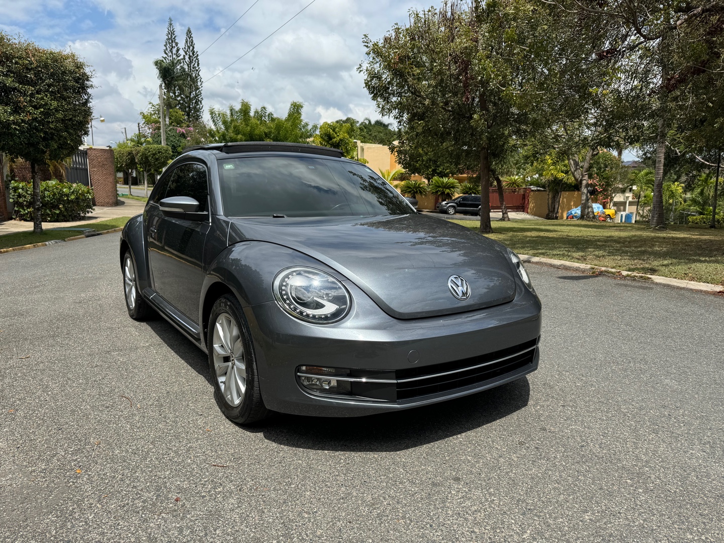 carros - Volkswagen Beetle 2014.