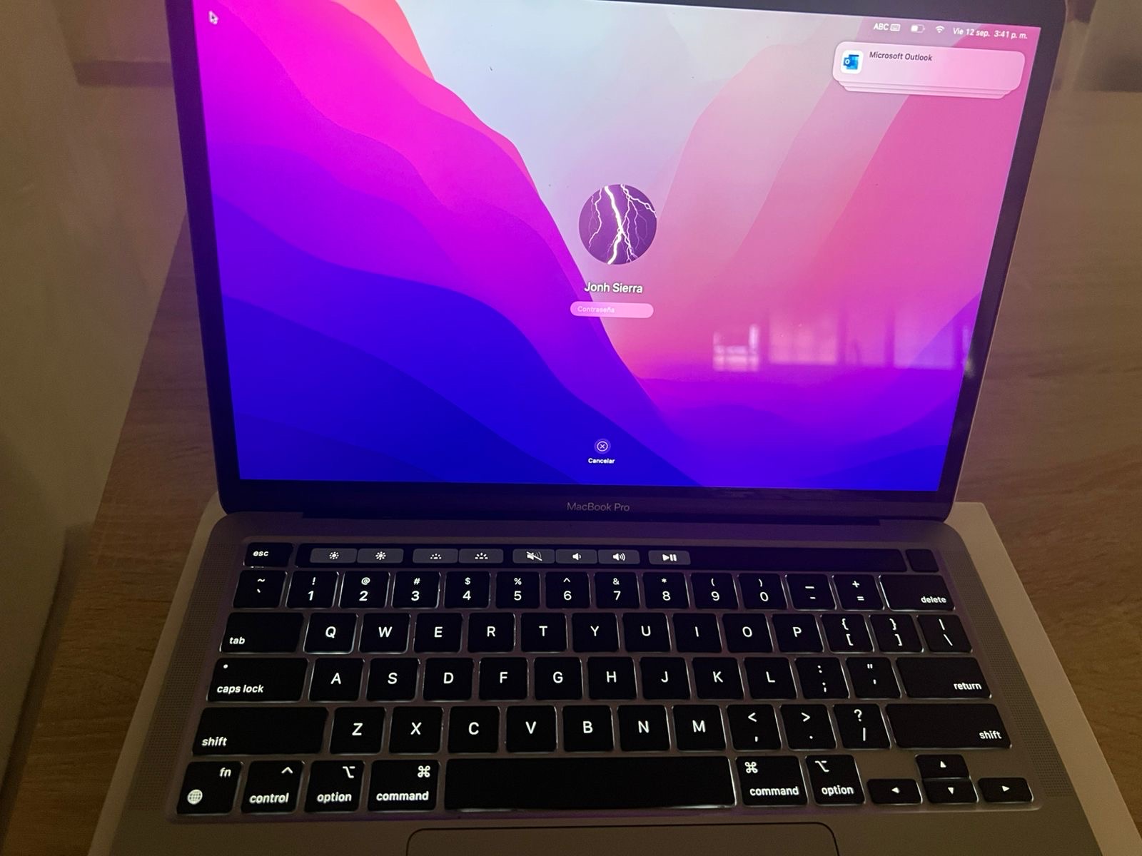 computadoras y laptops - Macbook Pro 2022 M2 3