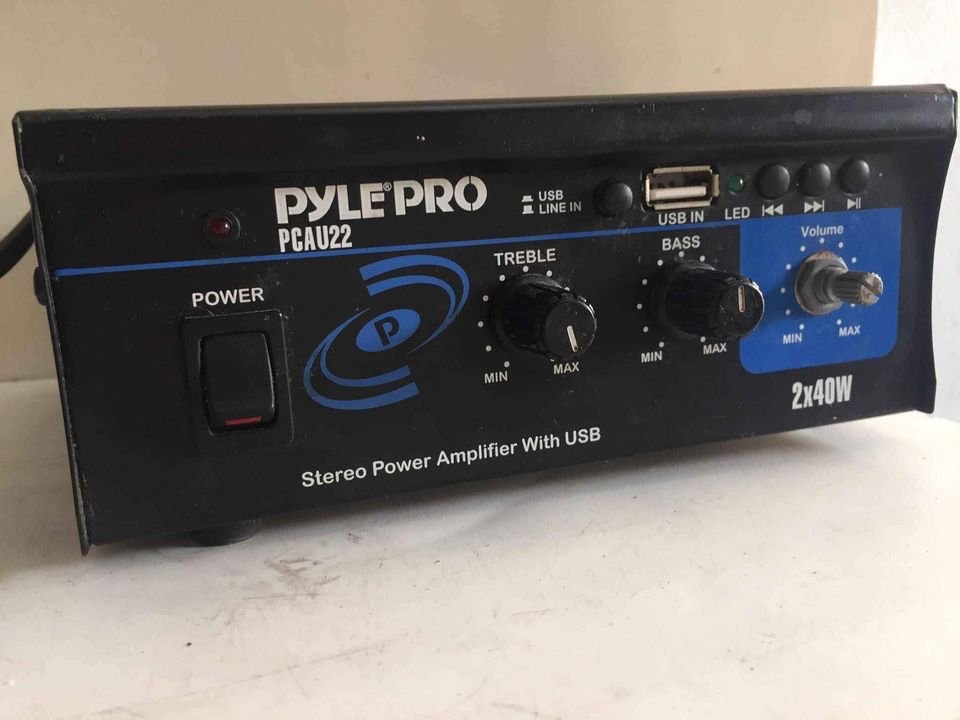 equipos profesionales - 
Stereo Power Amplificador with USB PYlEPRO usado de caja sin accesorios 