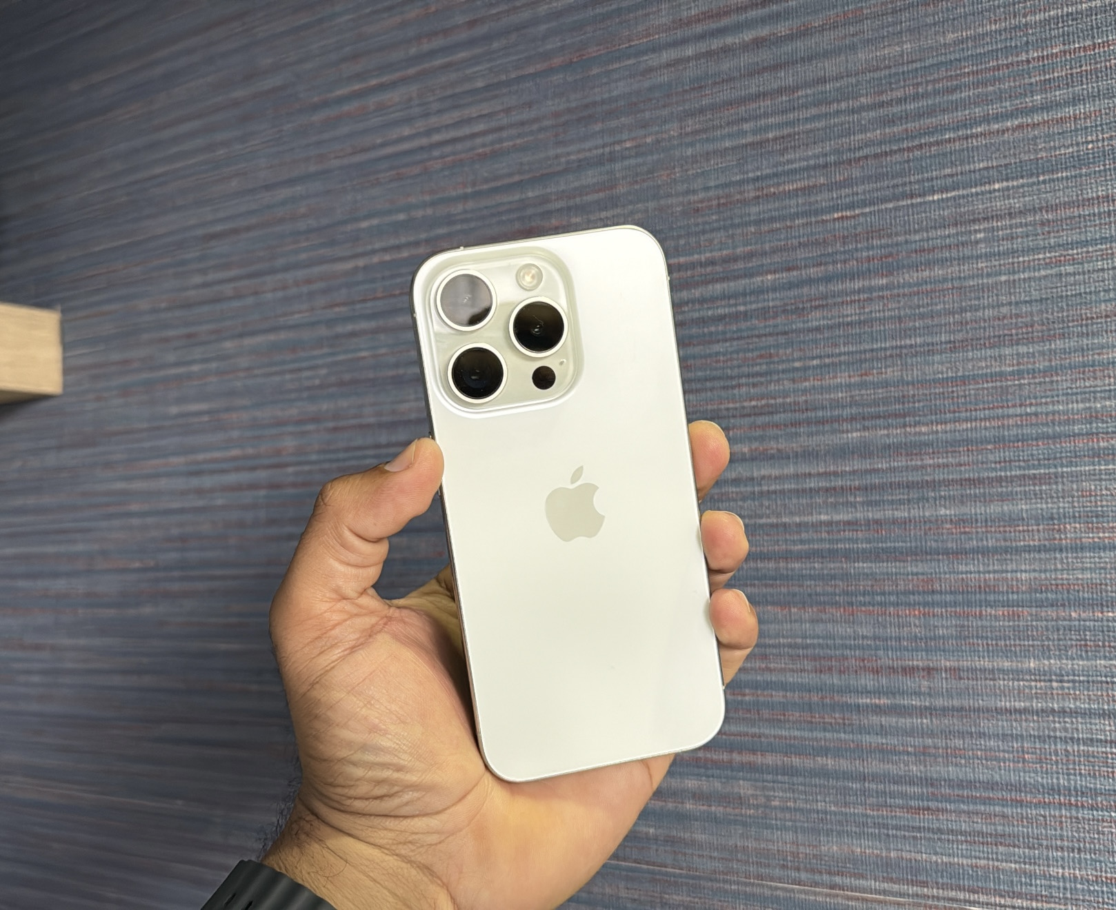 celulares y tabletas - iPhone 15 PRO 512GB Silver Como Nuevo RD$ 45,500 N 1