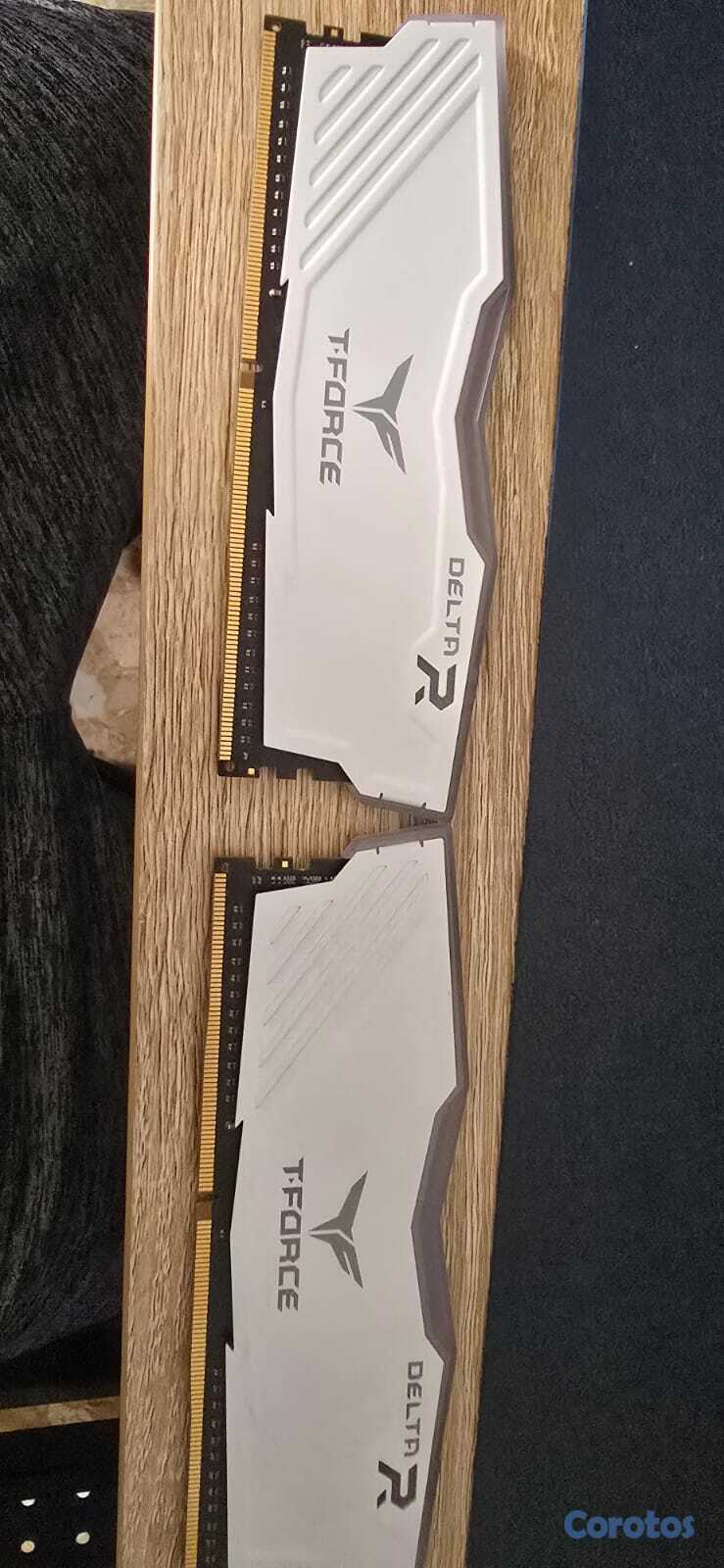computadoras y laptops - T-Force Delta RGB (2x8gb) Memoria Ram DDR4 1