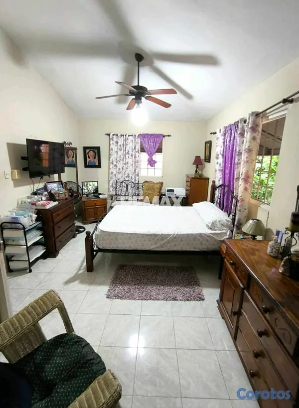 casas - en venta casa en reparto los 3 ojos 8