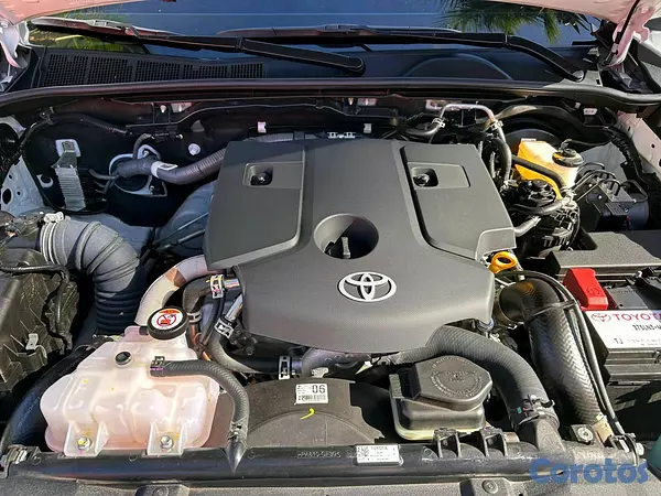 jeepetas y camionetas - Toyota hilux 2025 4