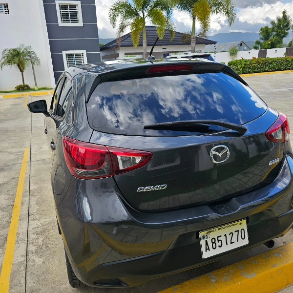 carros - Mazda demio 2017 2