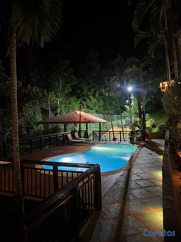 casas vacacionales y villas - Excelente Villa 2 Niveles en Loma Atravesada   de  7
