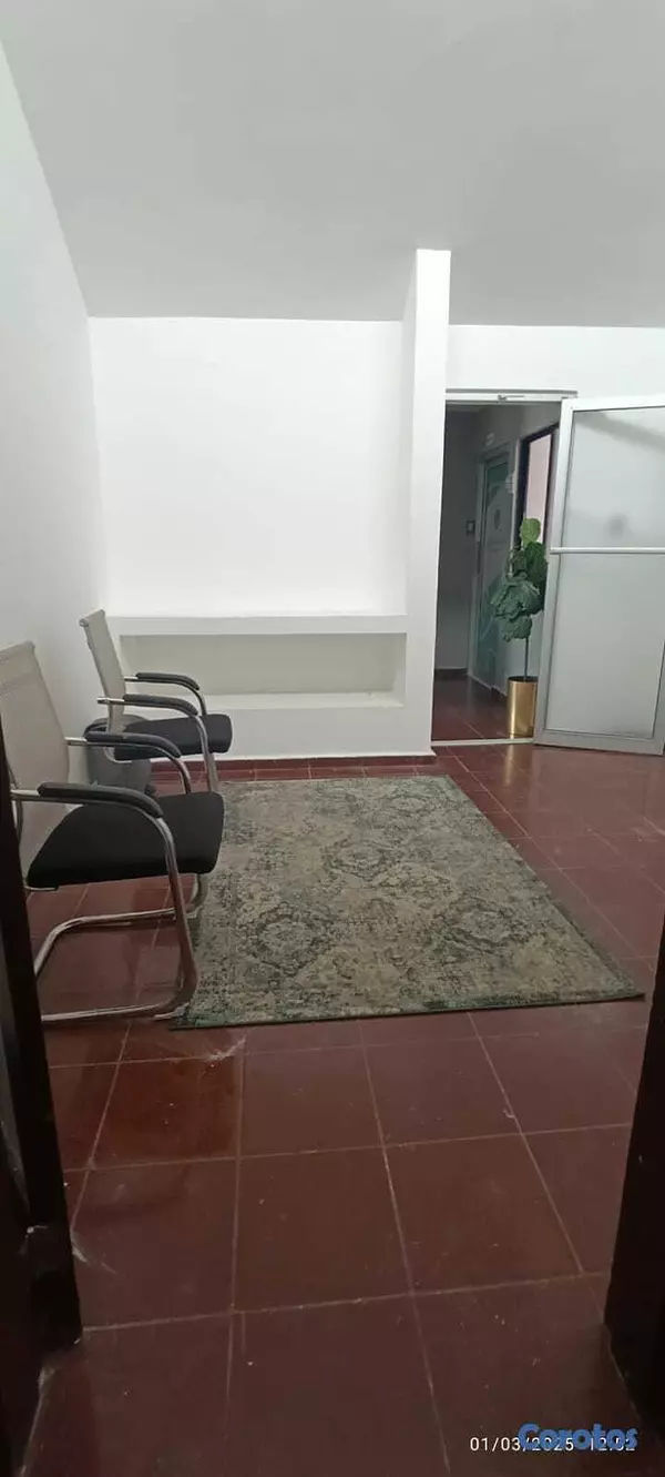 oficinas y locales comerciales - Oficina Bien Ubicada en la 27 de Febrero 120m2 5