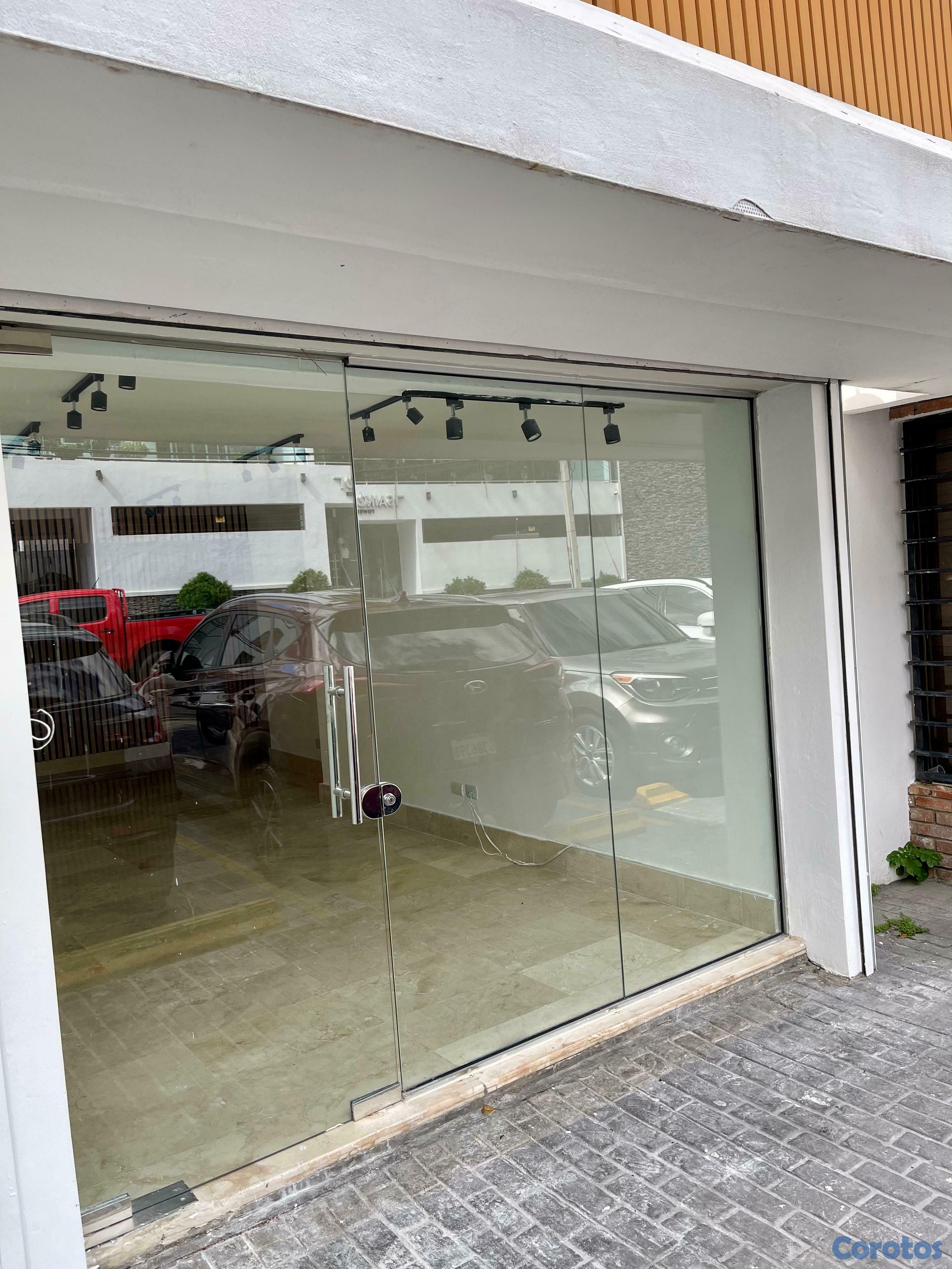 oficinas y locales comerciales - Alquilo local para negocio u oficina en Evaristo Morales  8