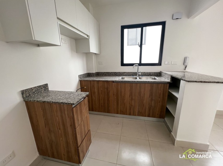 apartamentos - SE VENDE SEGUNDO NIVEL EN AVE. HISPANOAMERICANA 2