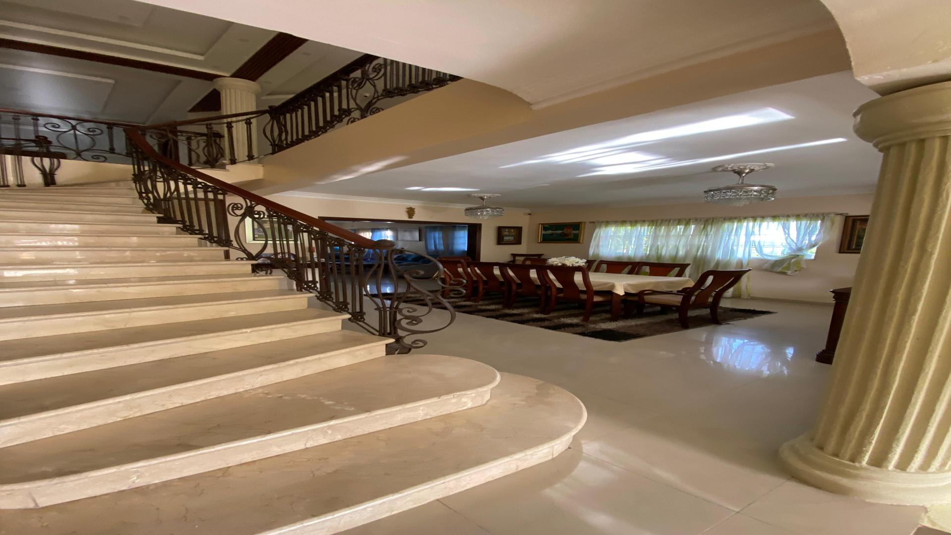 casas - Casa de 2 niveles en venta en Altos de Arroyo Hondo III 5