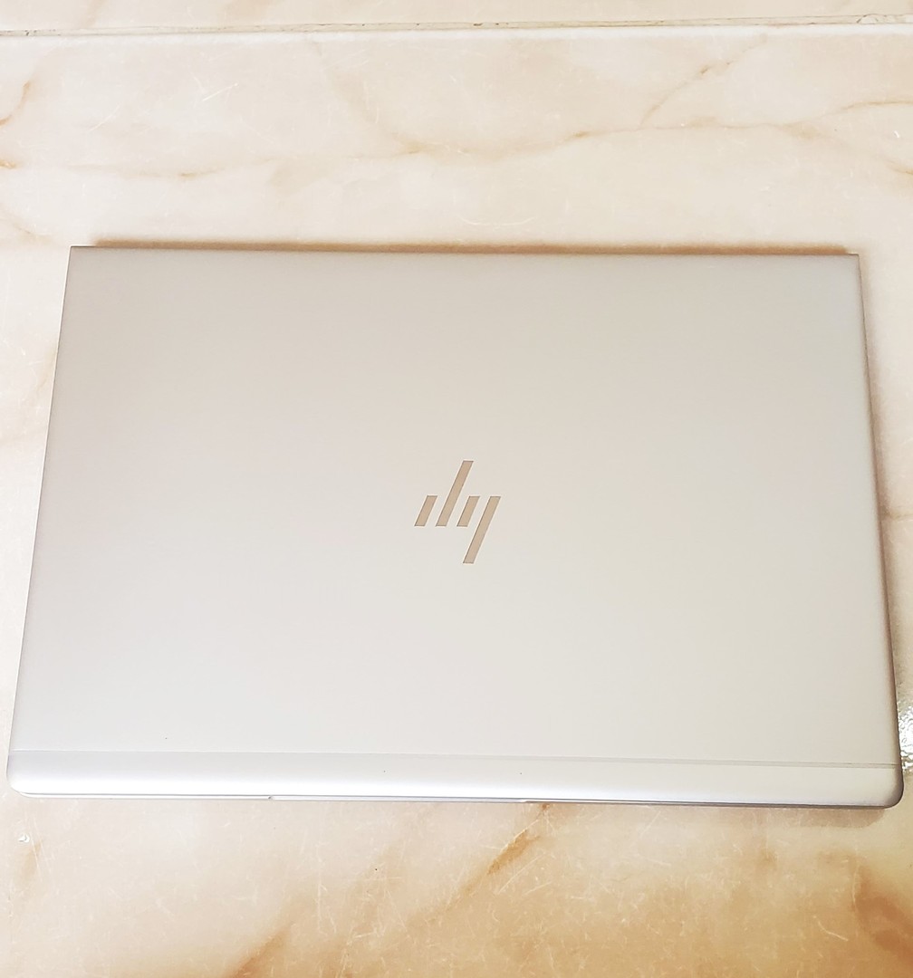 computadoras y laptops - Laptop HP Elitebook 840 G5 Nueva 14p en Aluminio Negociable Core i5 8va GEn. 1